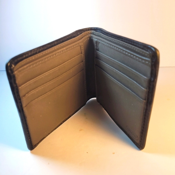 Mens Coach Wallet - Picture 3 of 5